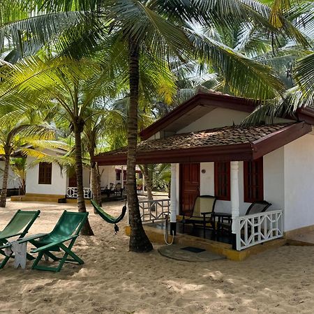 Ibisbird Beach Bungalows, Sport, Spa And Restaurant Тангалле Екстер'єр фото