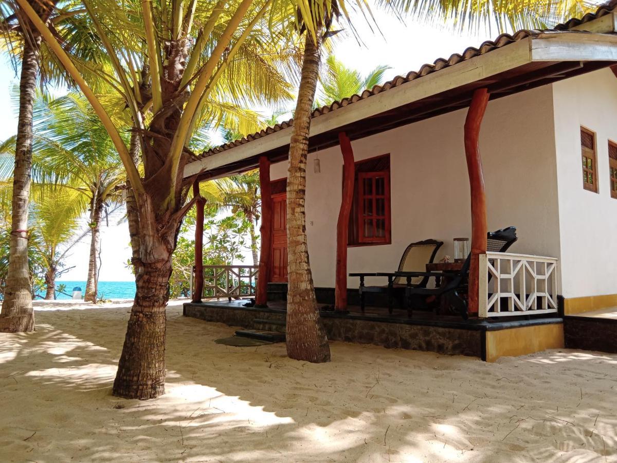 Ibisbird Beach Bungalows, Sport, Spa And Restaurant Тангалле Екстер'єр фото