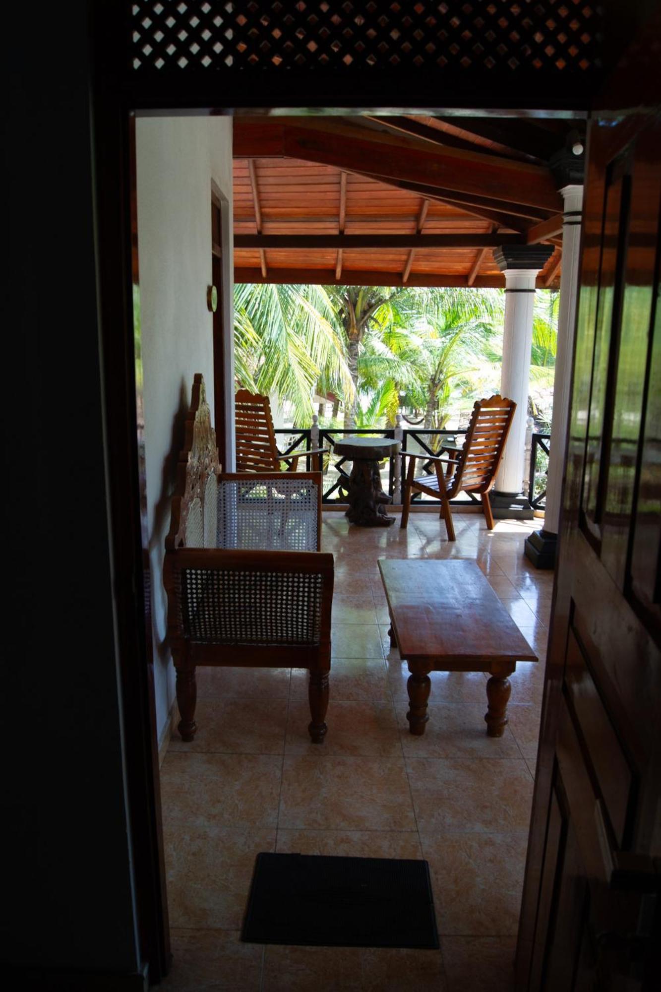 Ibisbird Beach Bungalows, Sport, Spa And Restaurant Тангалле Екстер'єр фото