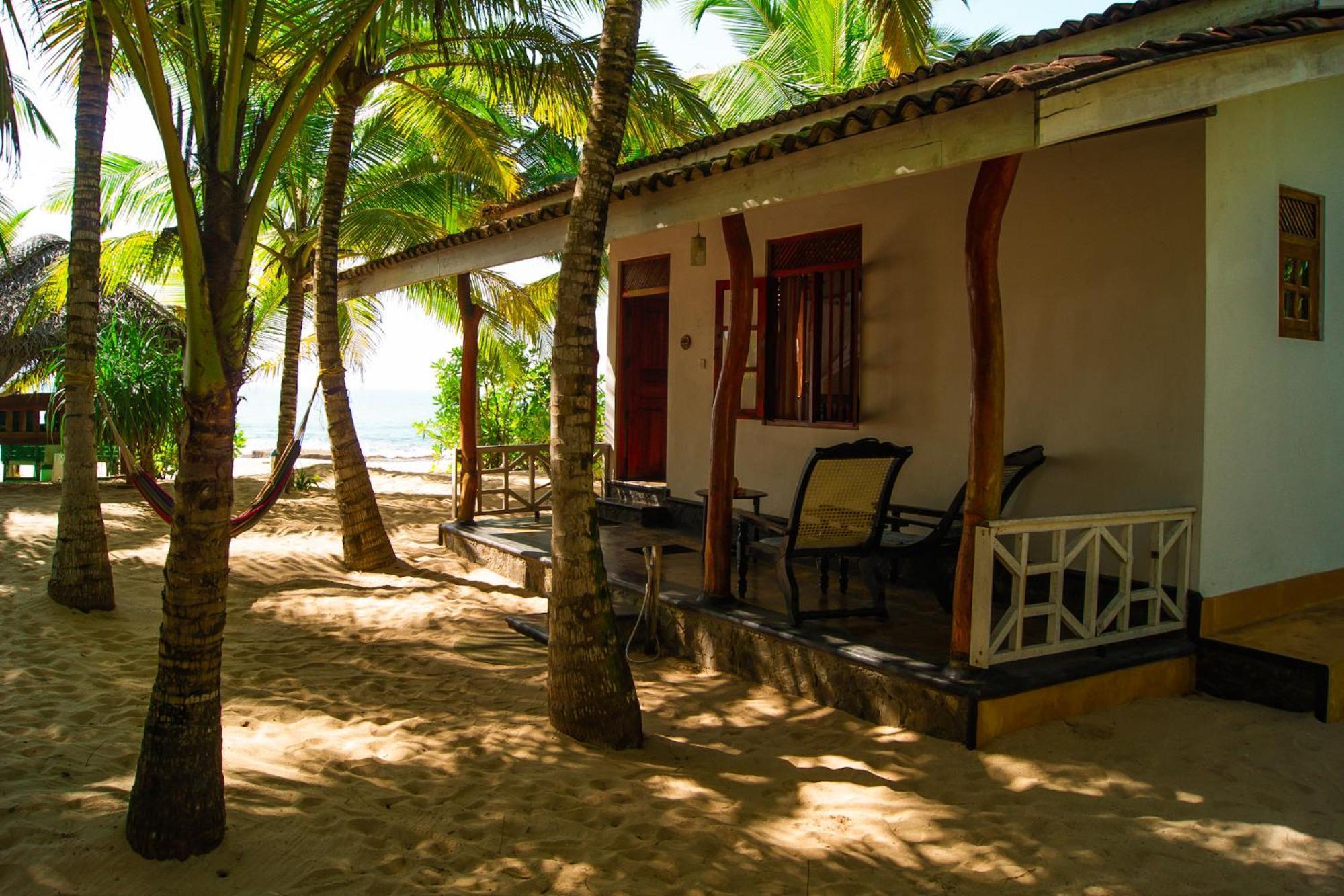 Ibisbird Beach Bungalows, Sport, Spa And Restaurant Тангалле Екстер'єр фото