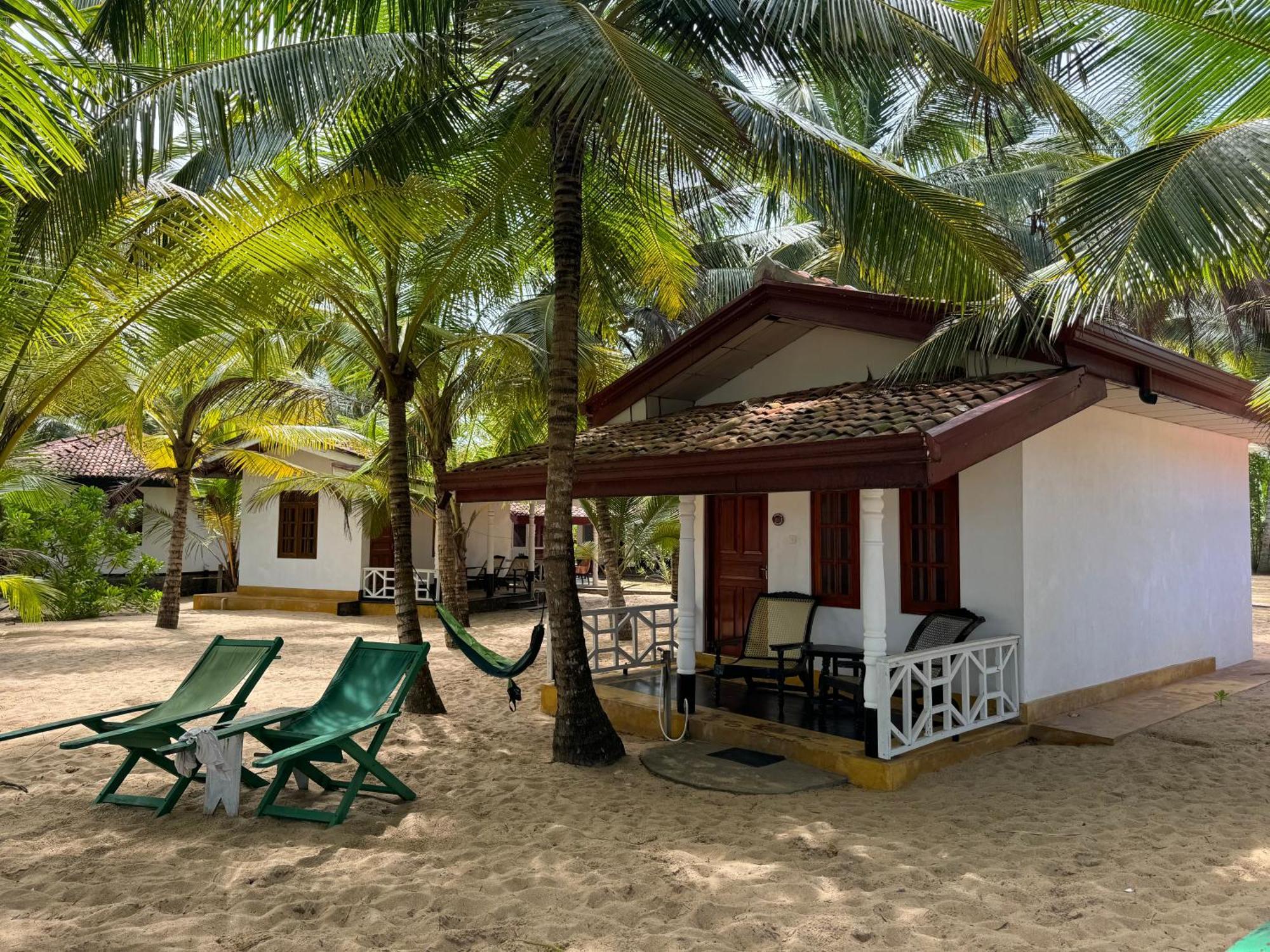 Ibisbird Beach Bungalows, Sport, Spa And Restaurant Тангалле Екстер'єр фото